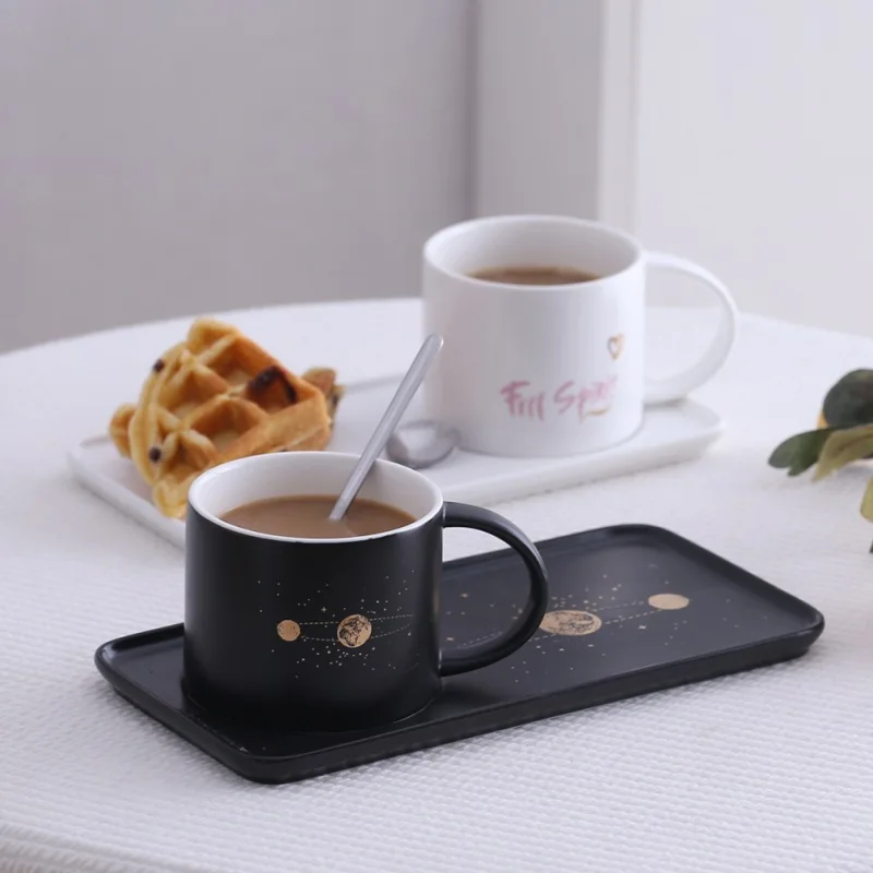 

Creative European Ceramic Coffee Cup Set Simple With Spoon Couple Turkish Tea Cups Luxury Taza De Cafe Cups And Saucers BE50CU