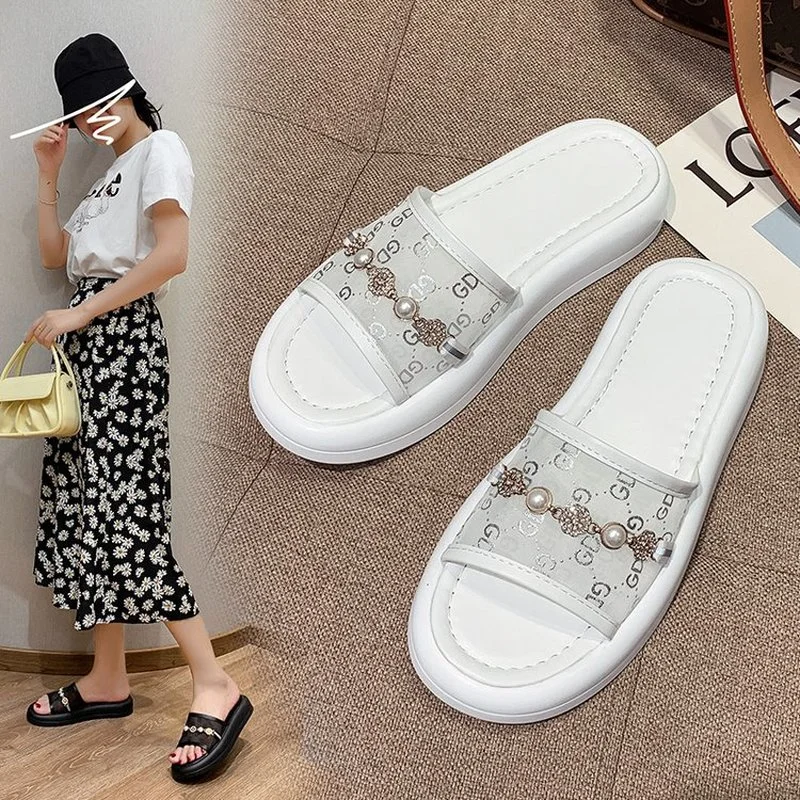 

Sandals and slippers women's summer wear 2021 new Korean version of the wild flat-bottomed casual non-slip net red beach shoes
