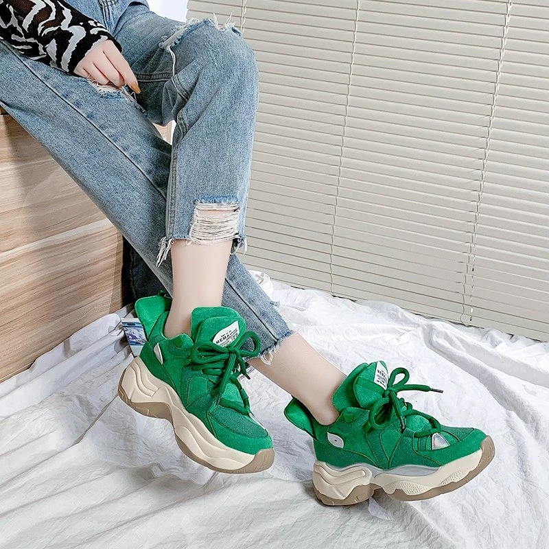 Женские кроссовки на платформе повседневные спортивные толстой