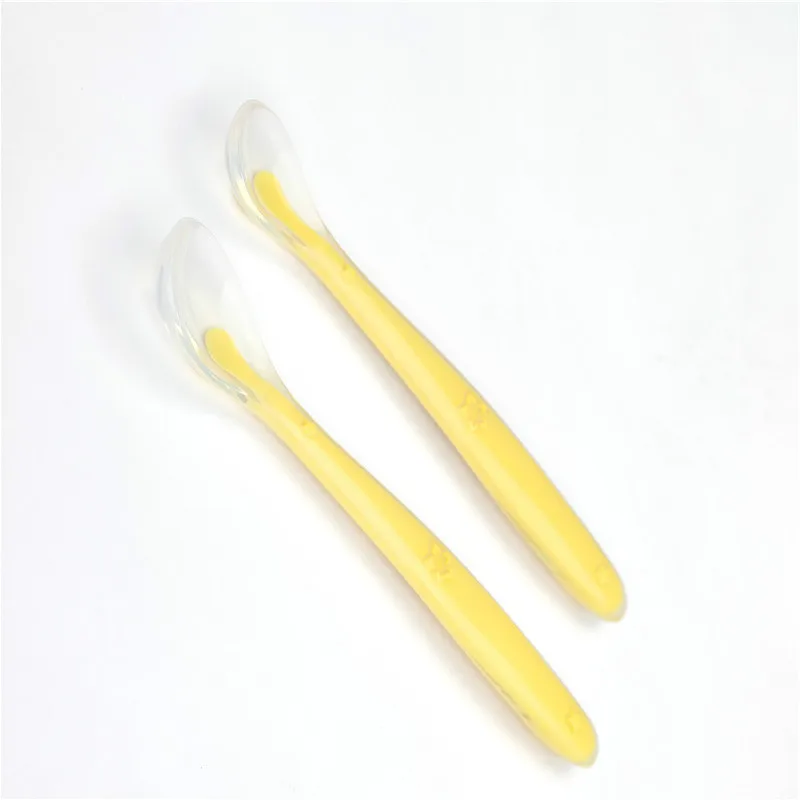 Силиконовая ложка для кормления звездочка ребенка маленькая