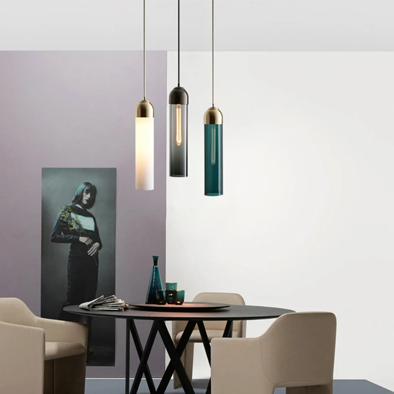

Modern glass chandeliers and interior decorative lamps are very suitable for bedrooms, kitchens and restaurants