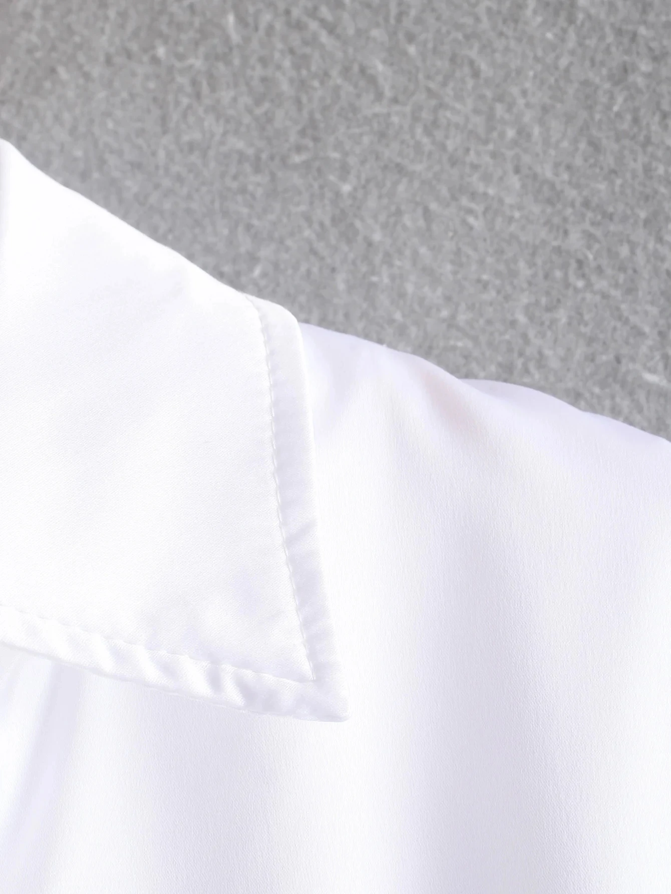 

2021 Summer New Women Surplice Cropped Shirt WITH TIES Long Sleeves Casual Fashion Chic Lady High Fashion Woman Blouse