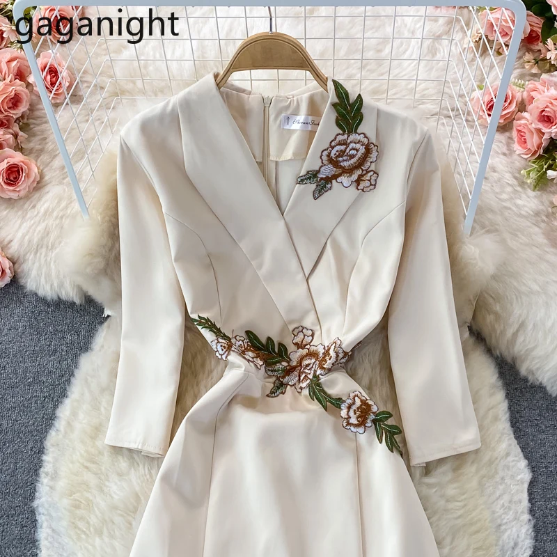 Женское платье с цветочной вышивкой однотонное в Корейском стиле - купить по