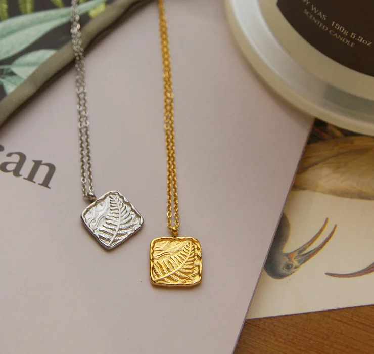 Винтажная подвеска в виде листа папоротника тисненые квадратные монеты подвески