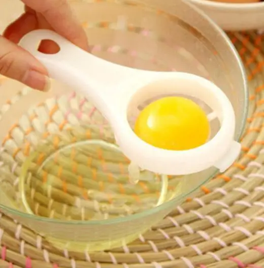 

Бесплатная доставка Горячая Распродажа Пластик белый яичного желтка Разделитель Кухня Пособия по кулинарии инструмент просеивание гаджет...