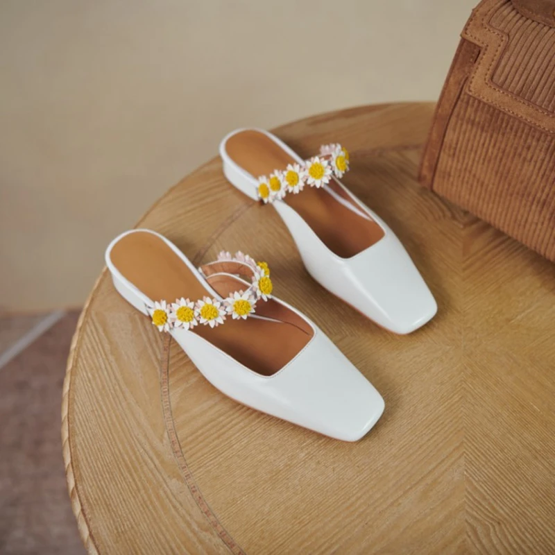 

2021 New Summer Women Shoes Square Toe Slip-on Low Heel Square Heel Sweet Sunflowers Slingback Pumps Girls Leather Shoes Mules