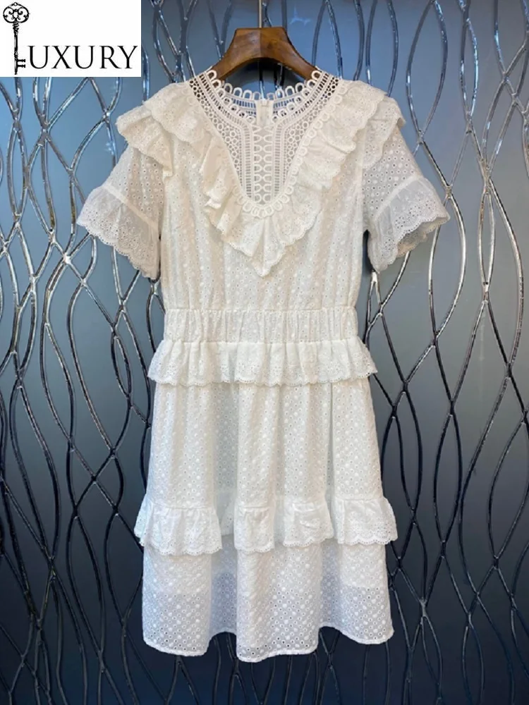 Женское ажурное платье принцессы розовое и белое хлопковое с вышивкой коротким