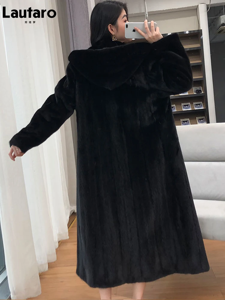 Зимнее удлиненное черное толстое теплое женское пальто из искусственной норки с