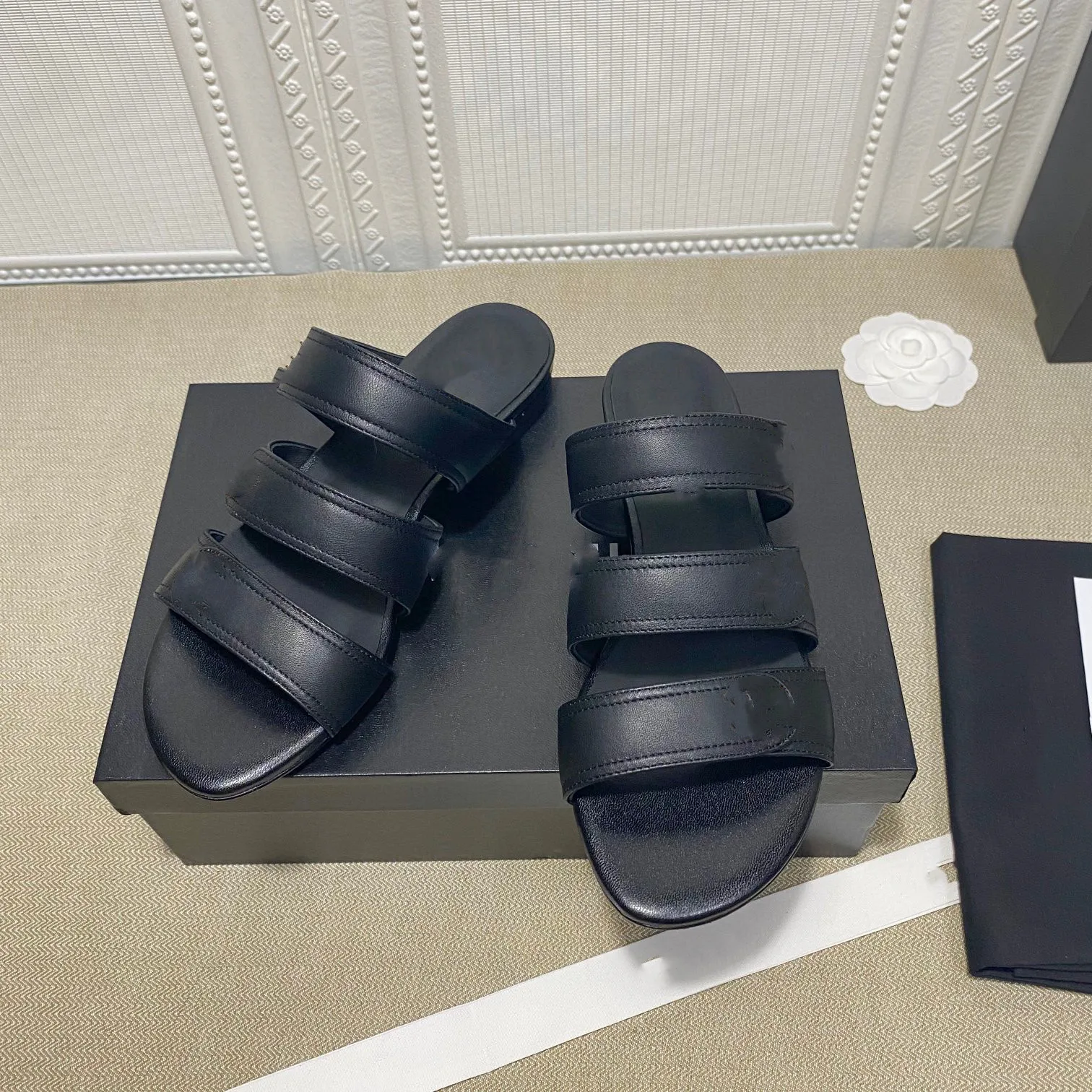 

Ollymurs Fashionable casual leather loafers summer 2021 new women's shoes versatile wear flip-flop sandal tide Genuine leather