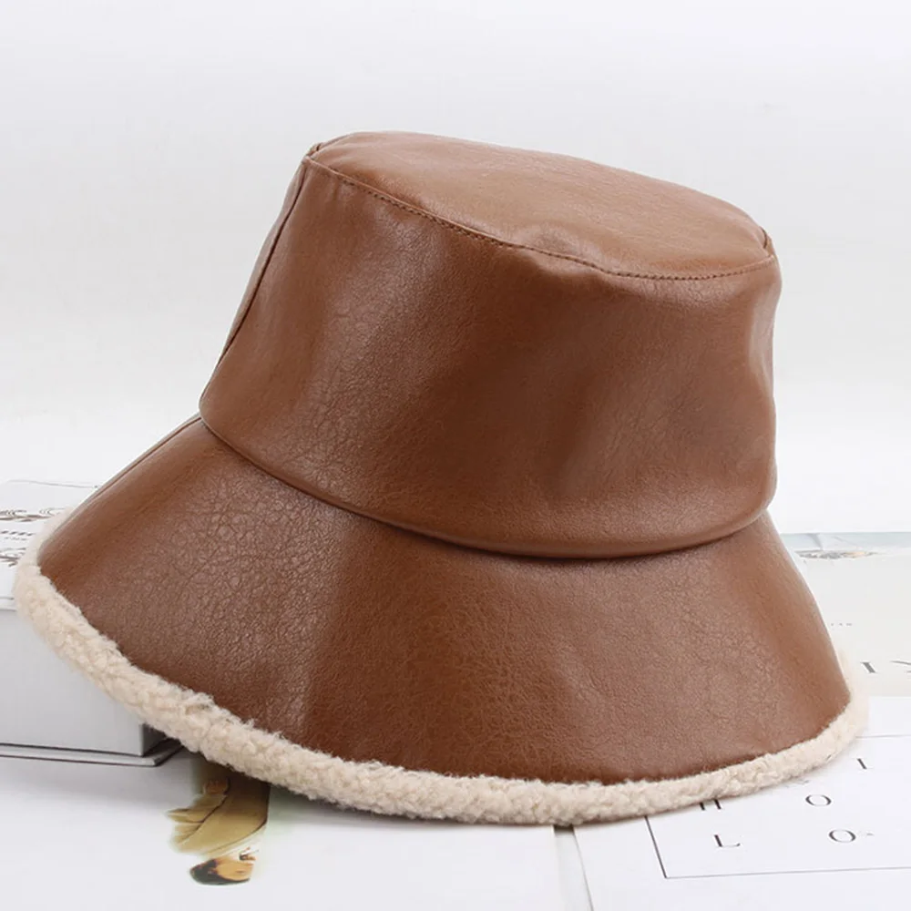 

Winter Bucket Hat For Women Unisex PU Velvet Solid Color Fisherman Lady Caps Outfdoor Sunscreen Keep Warm 2021 New Year Fashion