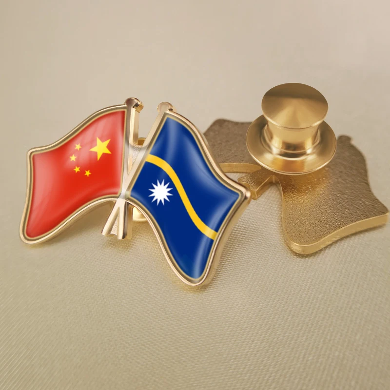 Науру и Китай перекрестные двойной флаг дружбы значков на булавке брошь значки |