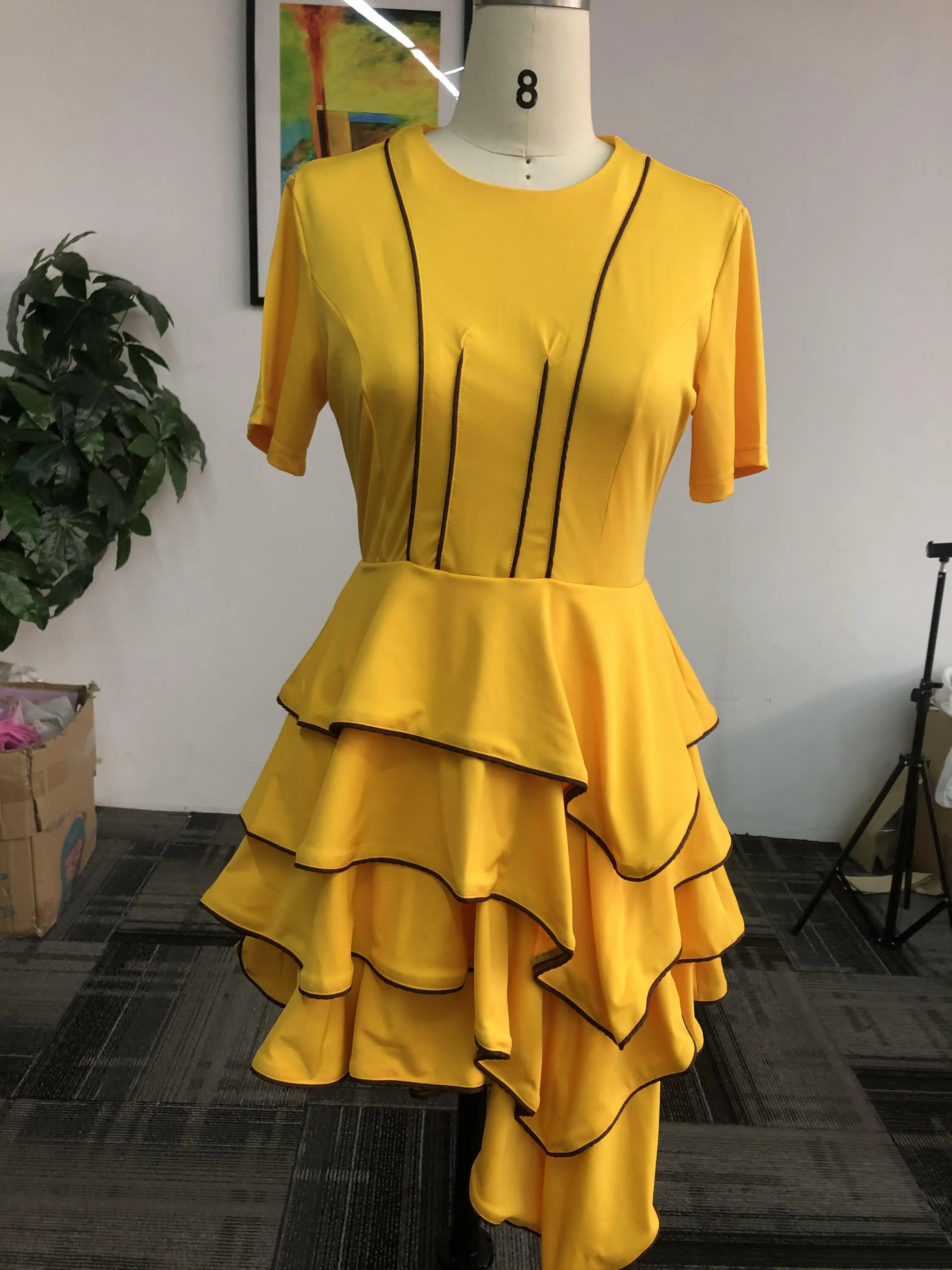 Желтые Женские топы блузки летние 2019 элегантные в полоску OL женские оборки с