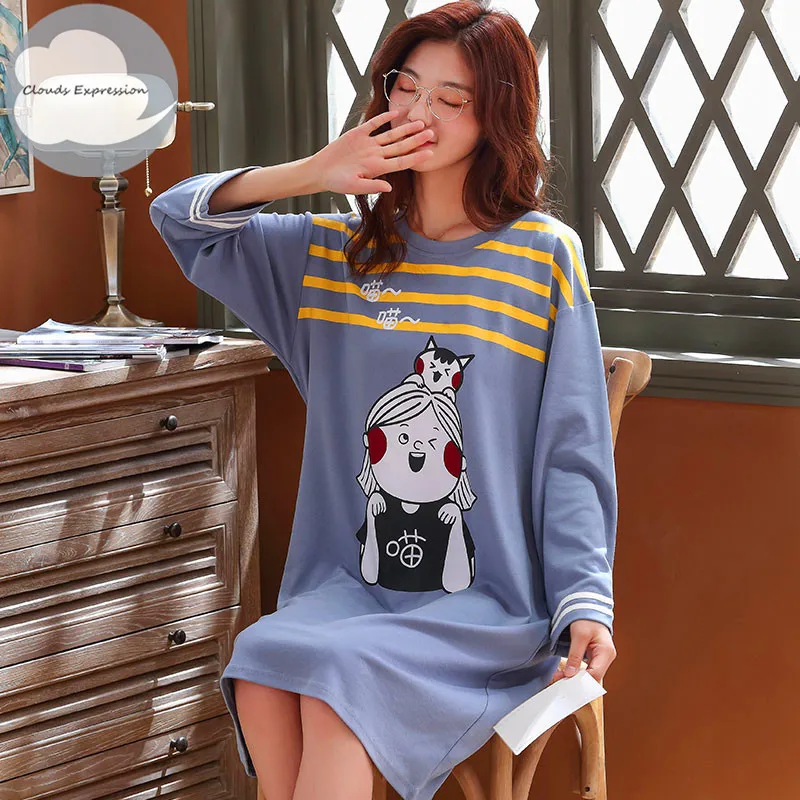 Женская трикотажная ночная рубашка хлопчатобумажная с круглым вырезом и