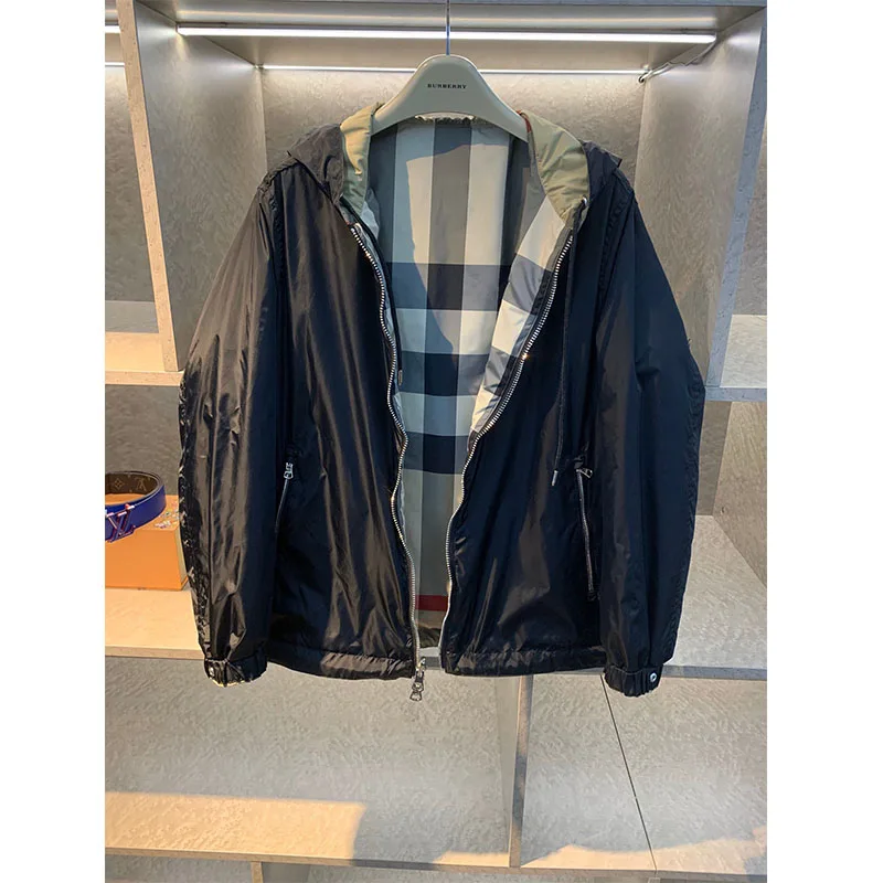 

High Quality Fashion Leisure Hooded Windbreaker Jacket Men And Women With Both Sides Can Wear Super Functional Coat