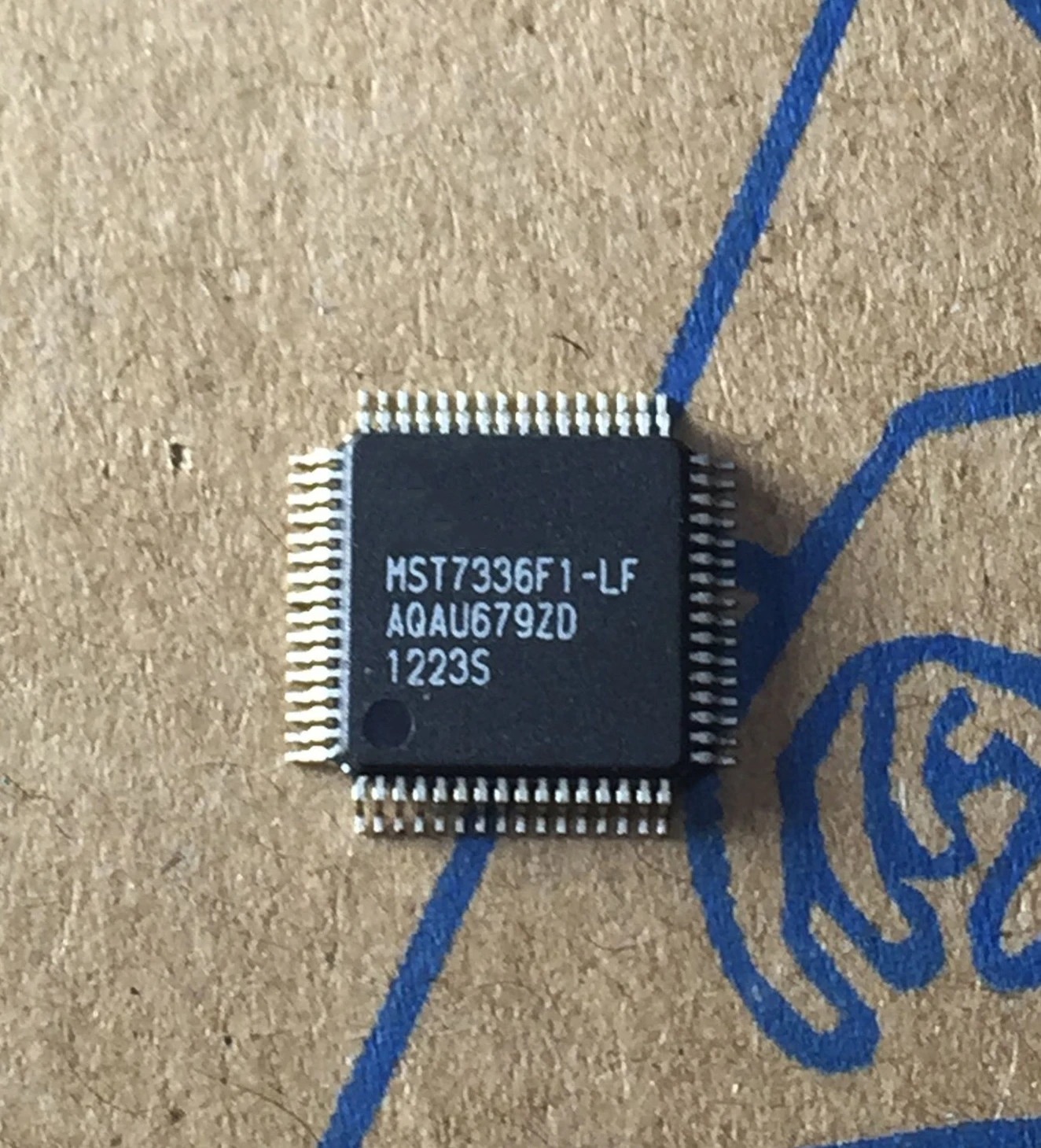 

1PCS MST7336F-LF MST7336 MST7336F1-LF MST7336FI-LF QFP LCD CHIP IC in stock