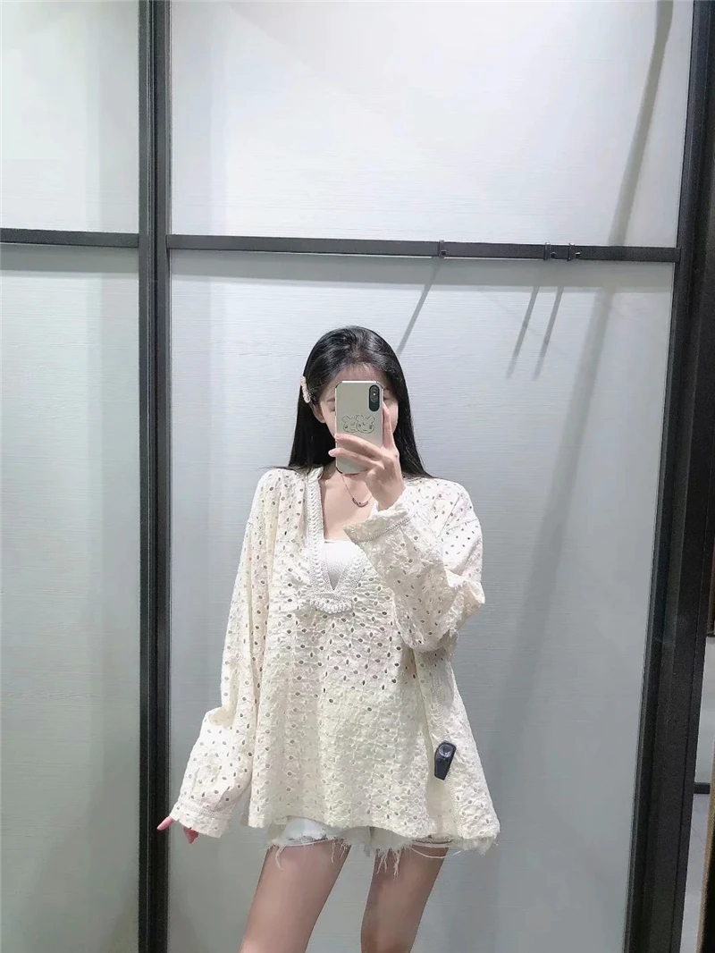 

KRSB ZA Summer Women's Beige Hollow Design V-Neck Loose Cotton Top Long Sleeve Shirt Elegant Retro British Style