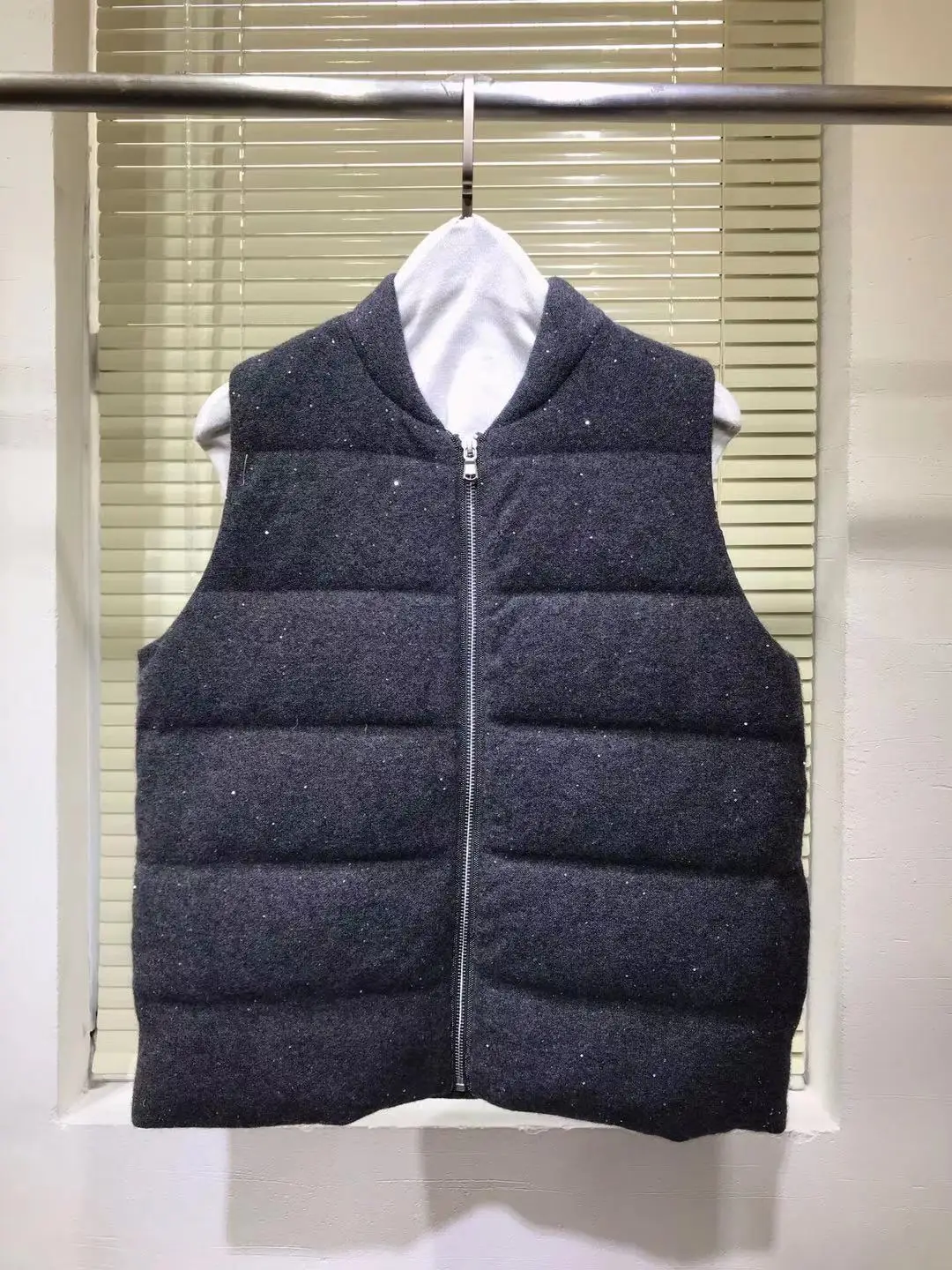 

2021 Spring Down Vest Women Cashmere Warm Outwear Woman Parkas Black Female Vest Top