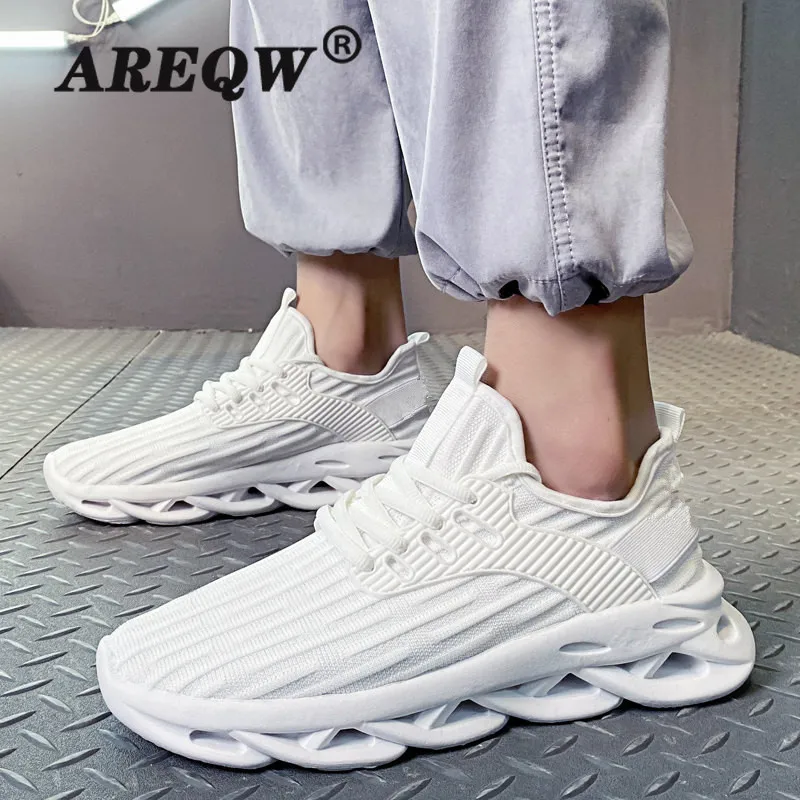 

2021 Spring Knitting Shoes Men Soft Breathable Blue Fashion Men's Sneakers Lightweight Blade Shoes Men Casual Hommes Chaussures