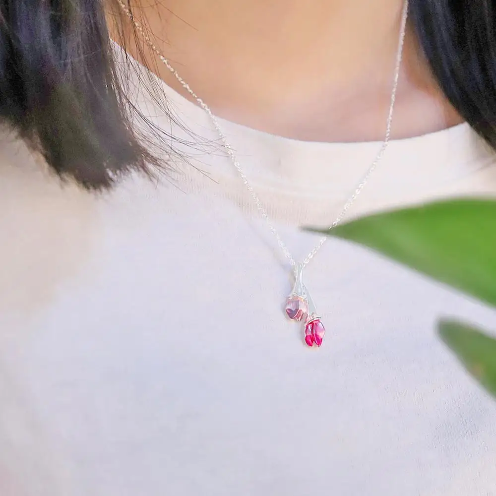 

Cring Coco Original Design Rose Pendants and Necklaces for Women Red Enamel Chains Choker Necklace Pendant Link Charm Female New