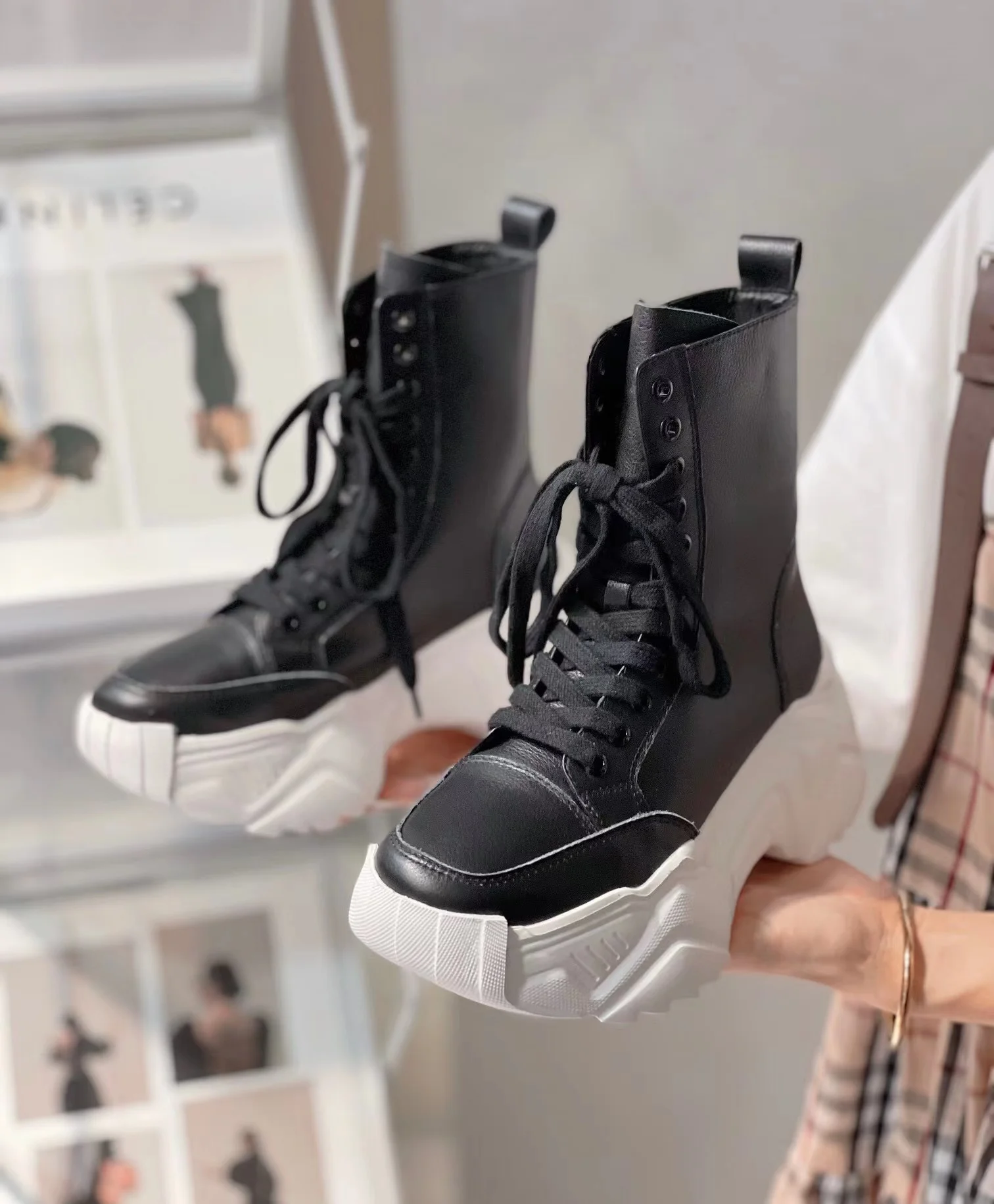 

Women Ankle Boots Autumn High Platform Heels Chunky Shoes High-Top Popular Sneakers Female Genuine Leather Luxury Brand Designer