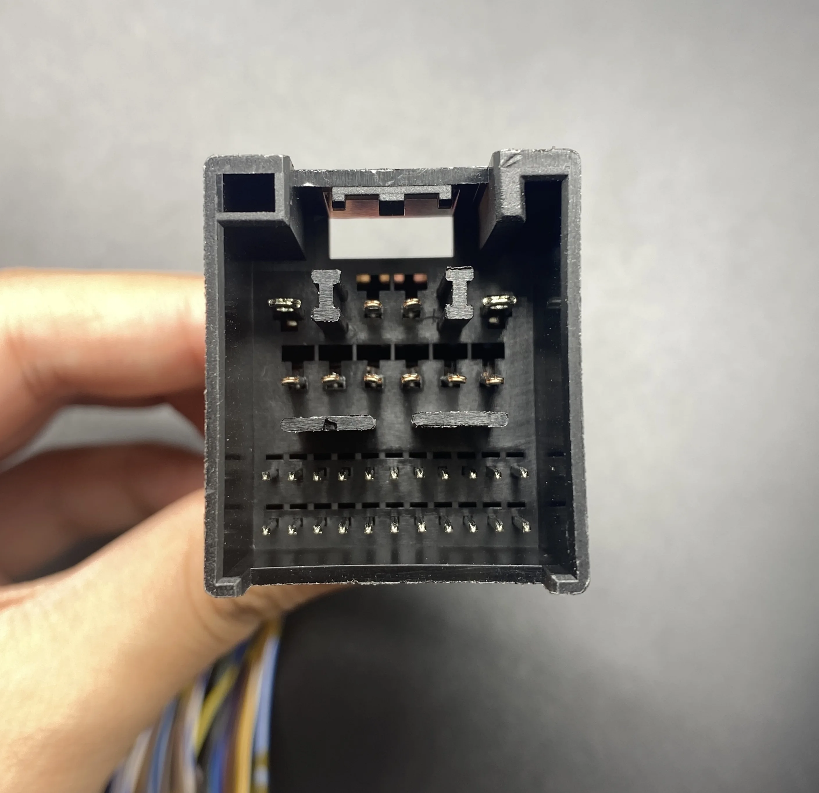 

1 шт. для аудиоблока Ford Focus 2019-21 C2619A, разъем, оригинальная клемма