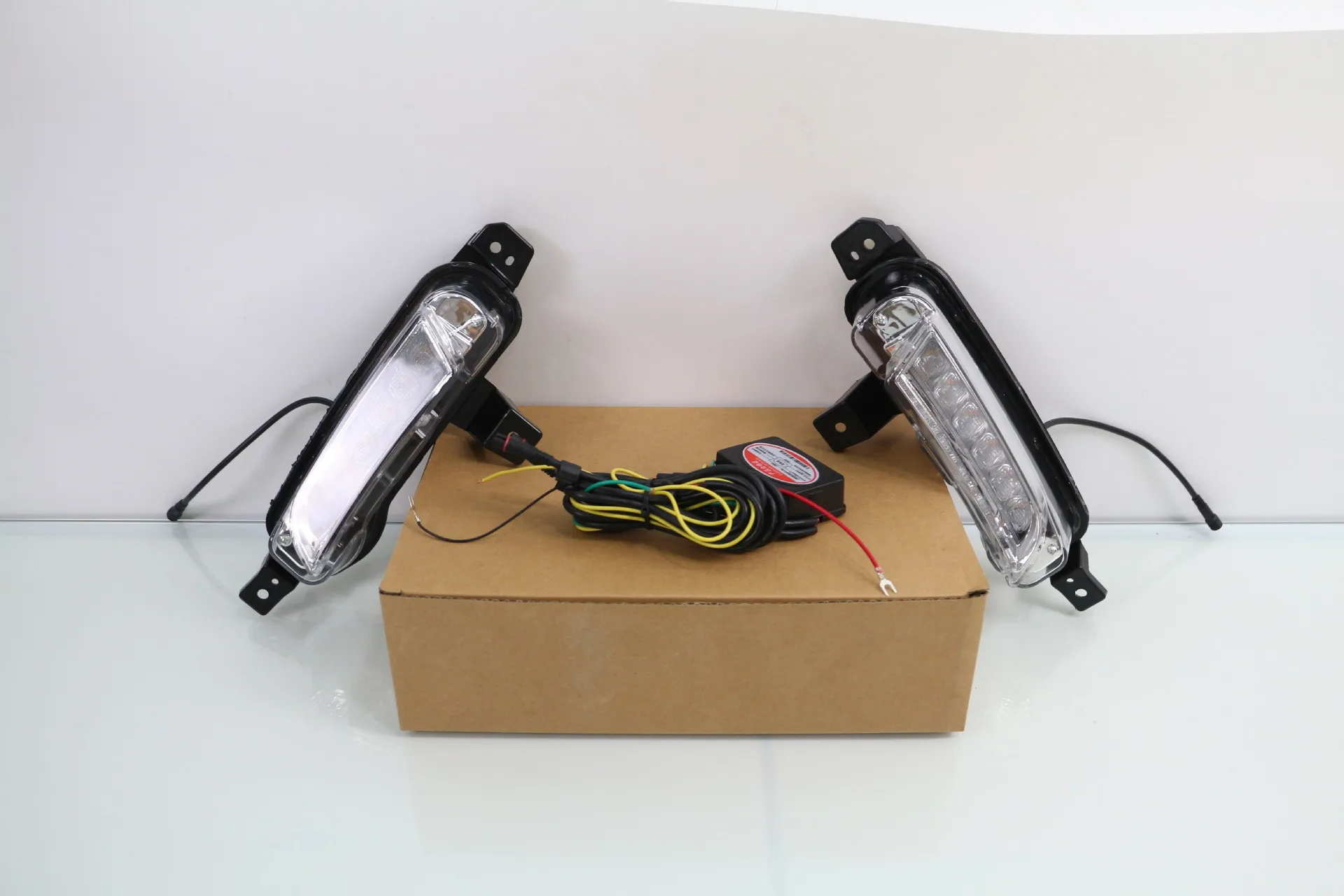 Противотуманные фары 12 В для Suzuki Vitara 2015 2016 2017 2018 DRL дневные ходовые светильник ни
