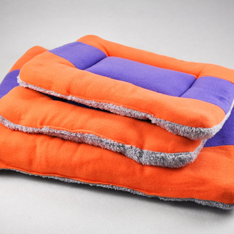 Мягкая и прочная кровать для питомцев домик кошек флисовый коврик зимний ультра