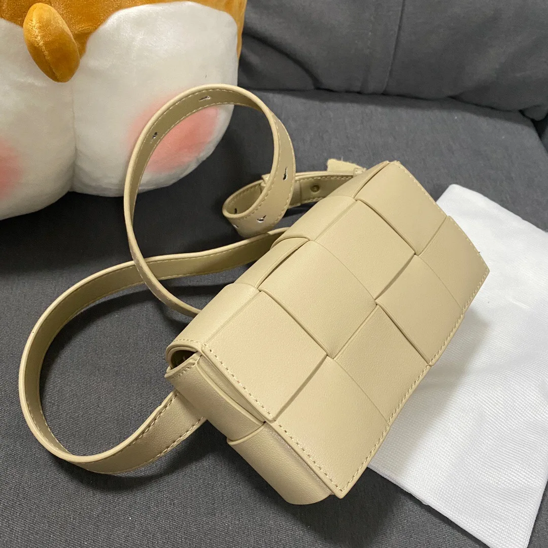 

Женская плетеная Сумка-клатч из воловьей кожи, на ремне