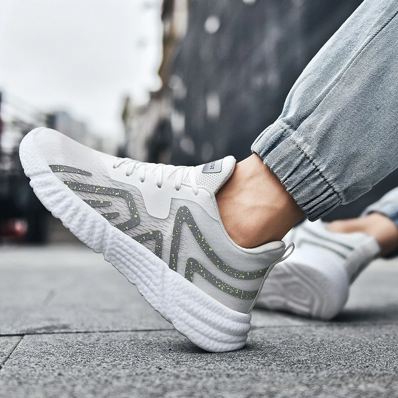 

Men Running Shoes Luminous Tide Shoes Comfortable Breathable Men Sneakers Anti-skid Wear-resistant Stability Jogging Sport Shoes