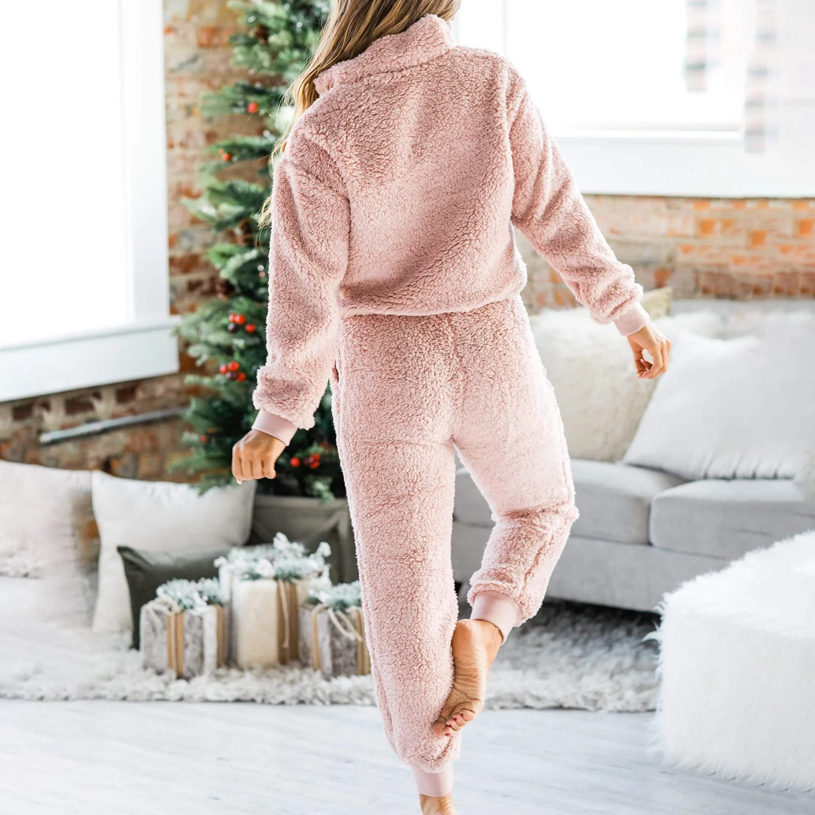 Women's Casual Pajamas Set Soft Solid Warm Fleece Sweatsuit Sets Sports Suit For Winter Soft Thick Ladies Furry Fleece Set