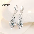 Женские серьги из серебра 925 пробы с голубым кристаллом