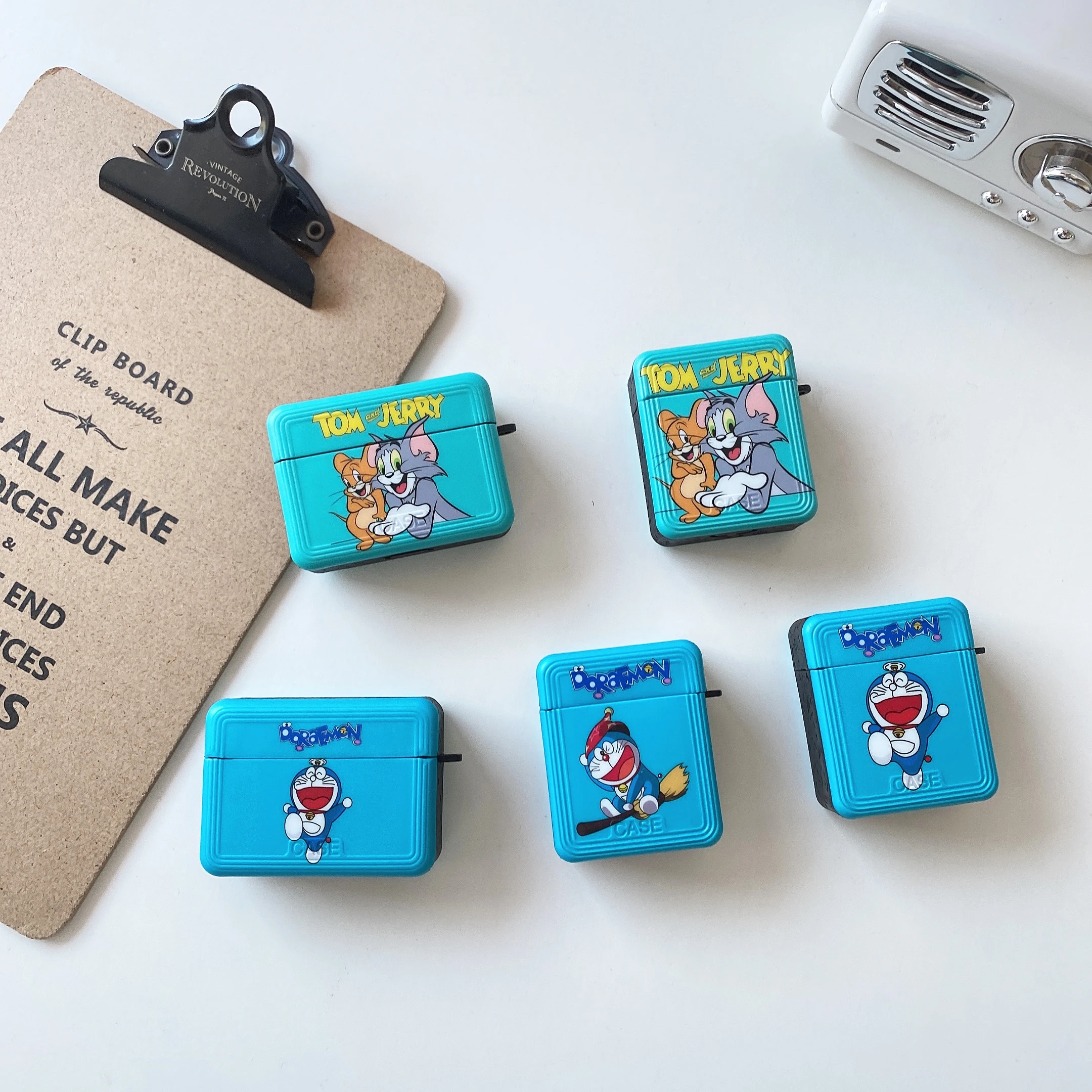 

Cute Pikachu Silicone Bluetooth Earphone Protective Cover Custom Wholesale for Airpods 1 2 Por, Please Consult for Ordering