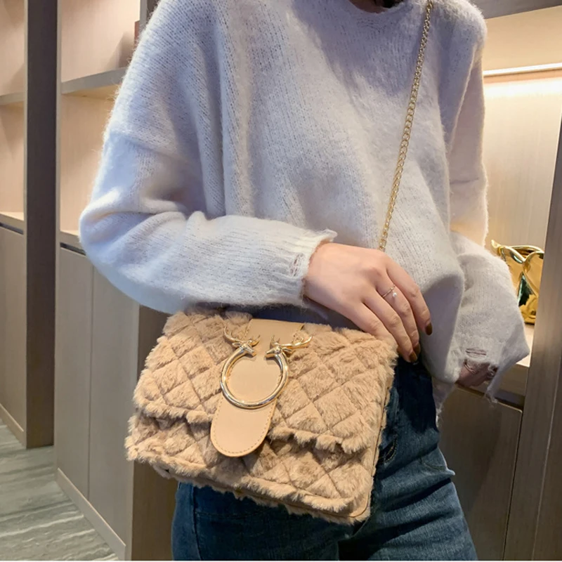 Female Winter Soft Plush Fur Designer Handbag Deer Lock Chain Shoulder Messenger Women Velour Crossbody Bags For Luxury Flap