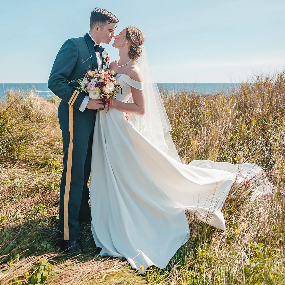 

Off The Shoulder Satin Seaside Wedding Dress Simple Modest Custom Made Buttons 2021 Plus Size Minimalist Beach Long Bridal Gown