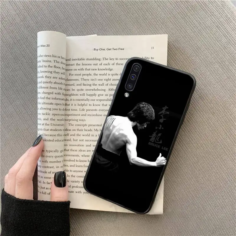 

Kungfu Taekwondo Bruce Lee Phone Case For Samsung galaxy S 9 10 20 A 10 21 30 31 40 50 51 71 s note 20 j 4 2018 plus