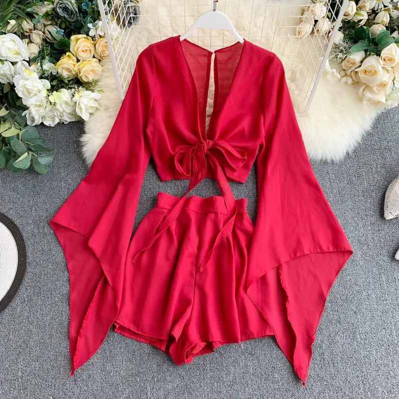 

2020 New Summer 2 Piece Outfits For Women Flare Sleeve Crop Top + Broad-legged Shorts Fashion Ladies Sexy Solid Chiffon Suit Set