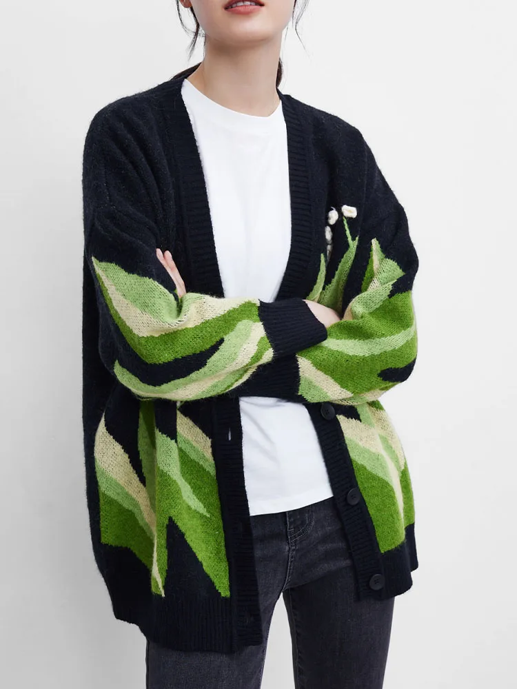 

2021 autumn new products ladies V-neck loose long-sleeved sweet temperament jacquard casual jacket knitted cardigan lazy style