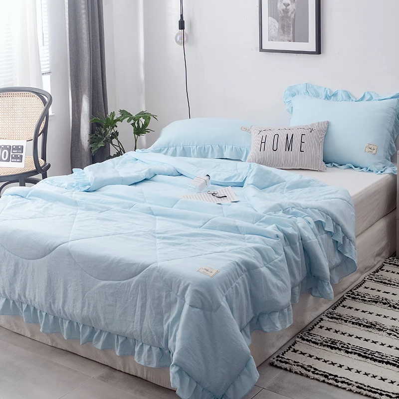 Короткое стильное ультра мягкое летнее одеяло многоцветное серое стеганое из