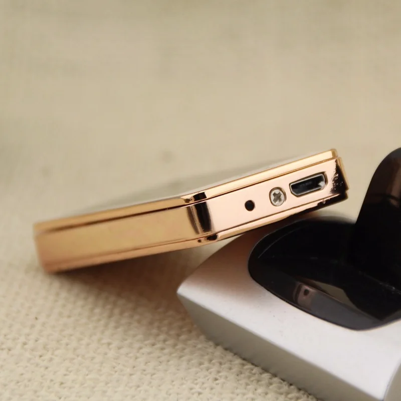 Творческий мини iPhone форма скольжения вниз Металл ветрозащитный Электронный USB прикуриватель мужской подарок без коробки