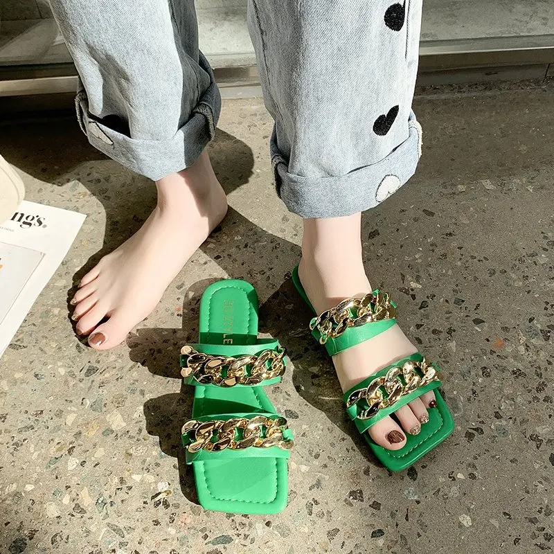 

Shoes Ladies' Slippers Luxury Slides Summer Clogs Woman Low Pantofle Rivet Designer Beach Flat 2021 Soft Casual Rubber Metal Dec