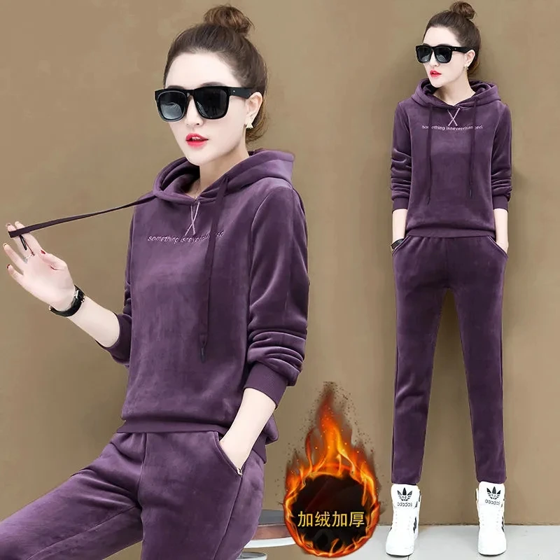 

Новинка 2021, осенне-зимний утепленный Бархатный спортивный костюм, женский модный пуловер, худи и брюки, костюм, повседневный комплект из дву...