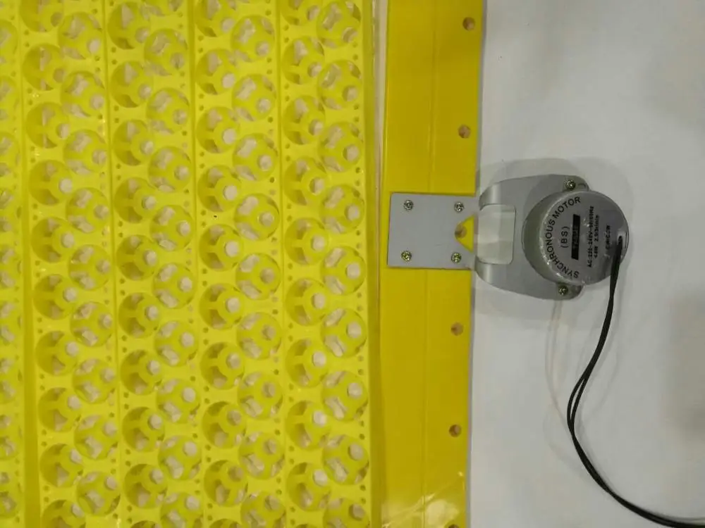 Превосходное качество инкубатор 154 яйца птицы поворотный лоток без двигателя