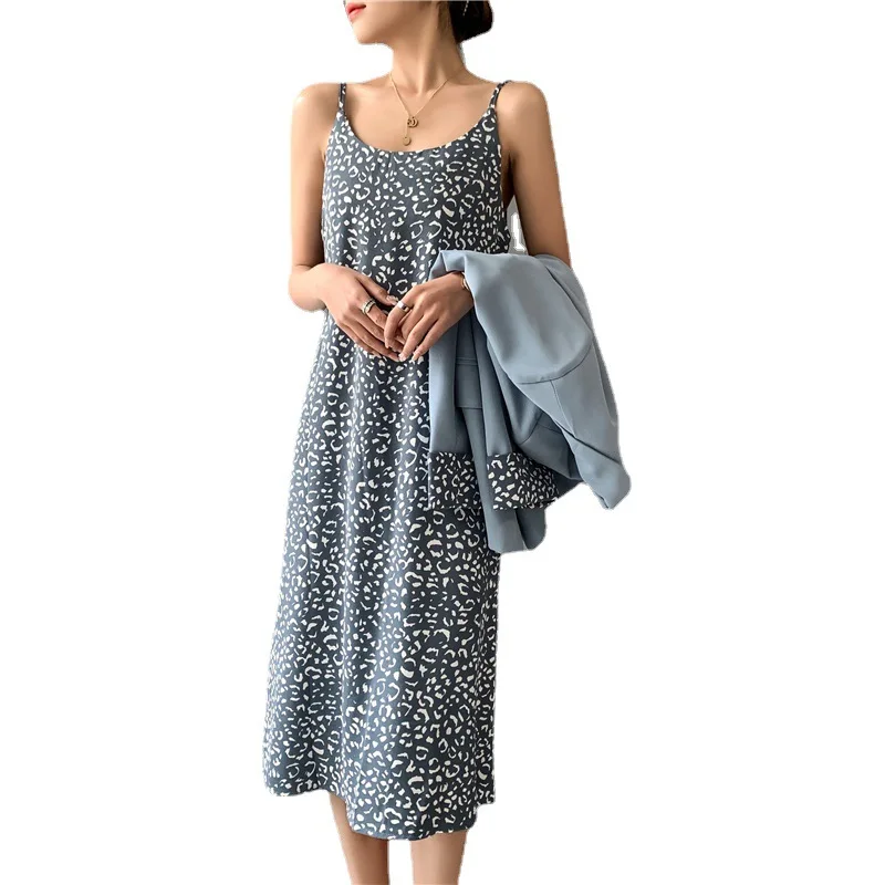 

Spring Summer Women's 2021 New Women V-Neck Sleeveless Dress Female Elegant Shredded Flower Casual Chiffon Dress