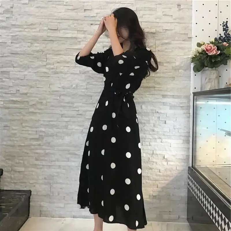 Платье женское длинное черное приталенное Элегантное маленькое кружевное