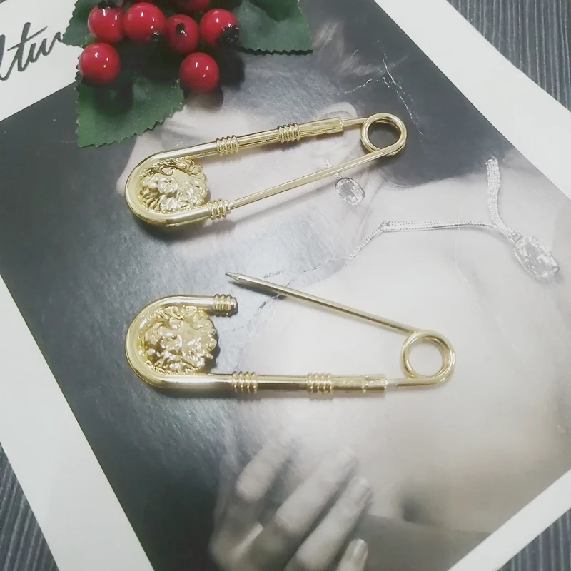 Артефакт для закрытия талии модная брошь из сплава с двойной головой льва