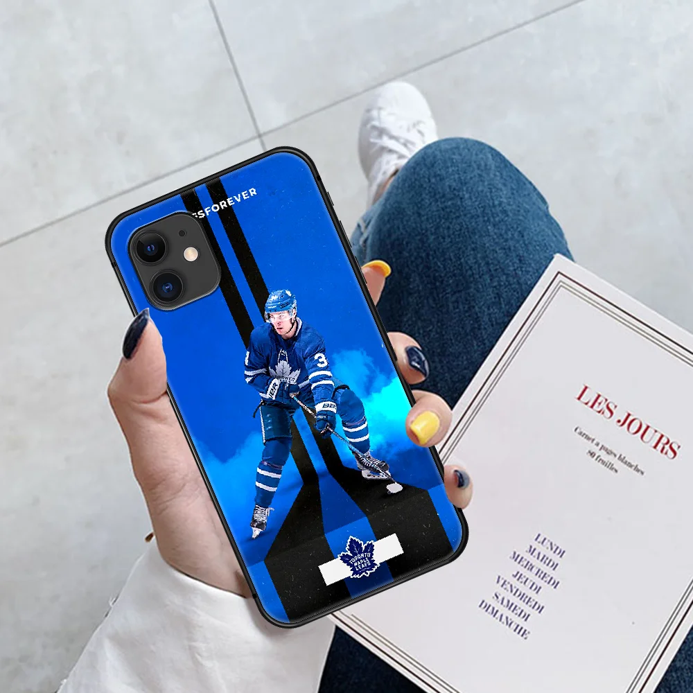 

Matthews Hockey Ice Phone Case For Iphone 5 5S SE 2020 6 6S 7 8 Plus 11 12 Mini X XS XR Pro Max black Waterproof Painting Back