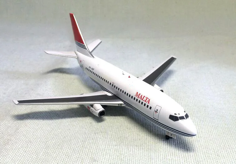 Редкое Специальное предложение 1:200 Malta 737-200 9h-abf модель самолета из сплава