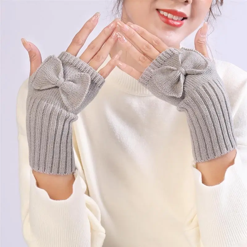 

Autumn Winter Women Combing Fine Wool Cable Fingerless Gloves Thick Soft Knitted Woolen Arm Warmers Thumb-Hole Arm Sleeve
