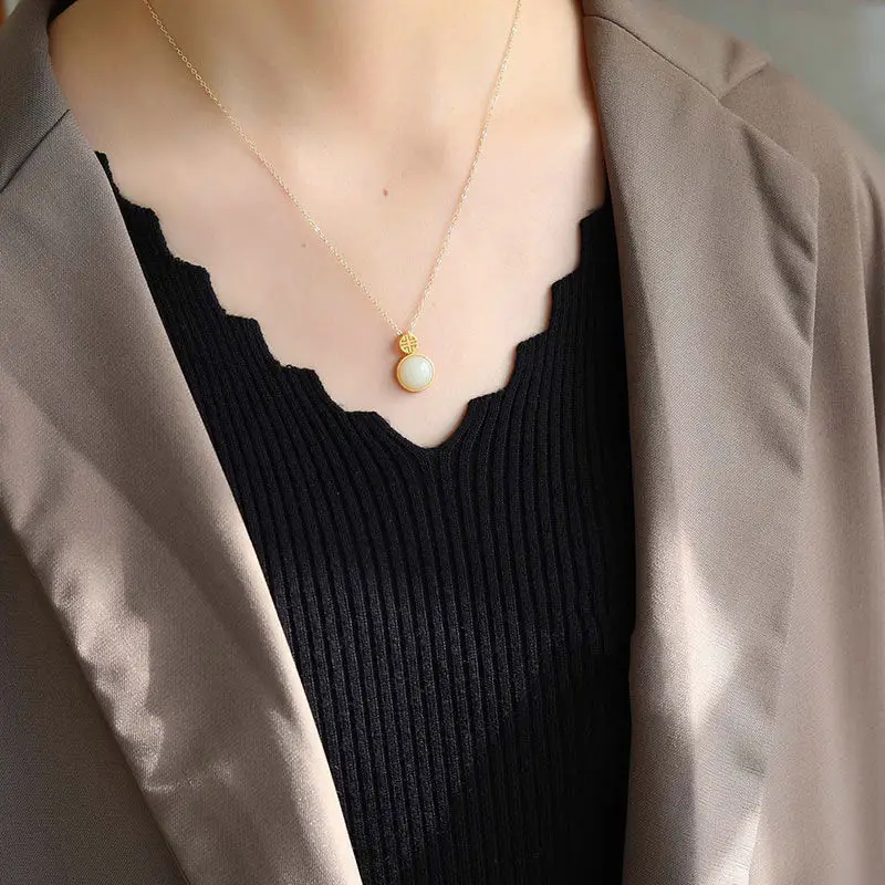 

New silver inlaid natural Hetian white Chalcedony round pendant necklace Chinese palace style niche design women's brand jewelry