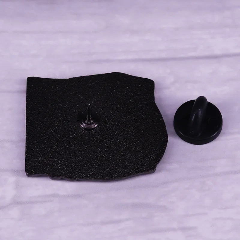 

PF280 Dongmanli Kamado Nezuko Anime Figures Cute Hard Enamel Pin Badge Backpack Collar Lapel Jewelry Friends Birthday Gifts